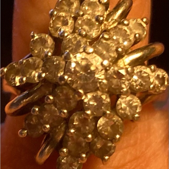 Vintage CZ Ring, Marked 925. Size 7.5 - Picture 3 of 12